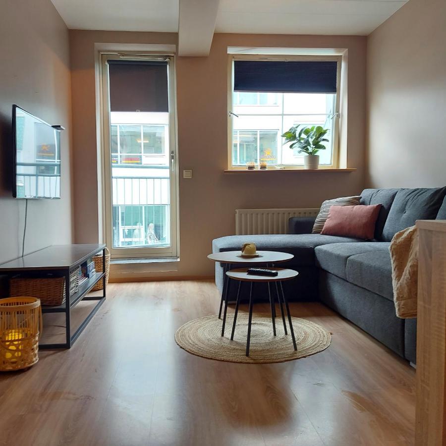 H3 Apartment - Cozy Downtown Apartment Акурейри Экстерьер фото